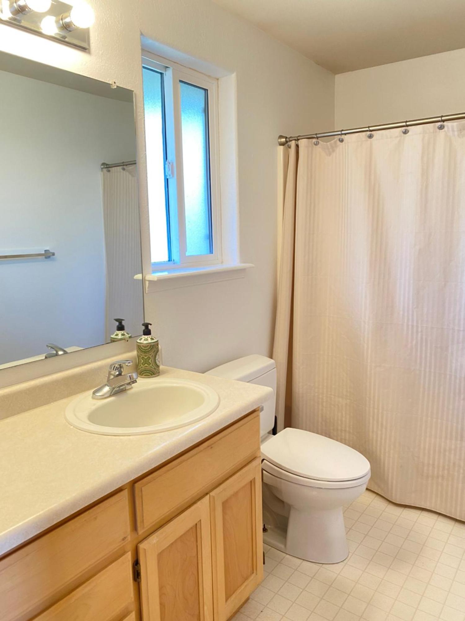 Hot Tub! King Bed-Firepitt-Near Airport& Freeway Villa Medford Eksteriør billede
